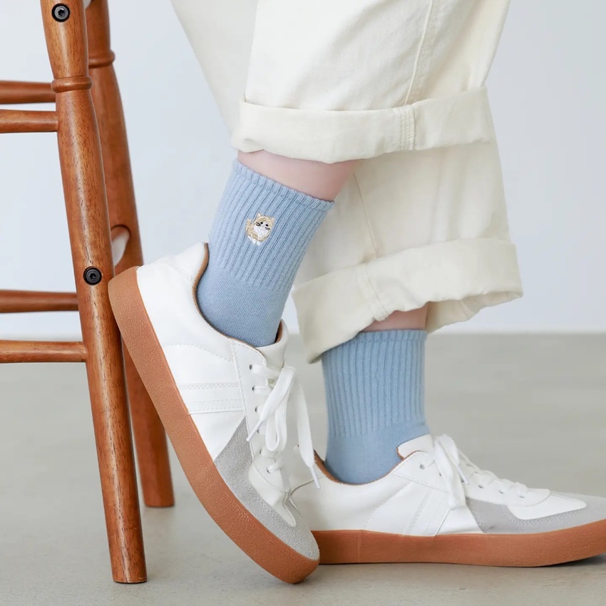 靴下屋 ねこ刺繍アメリブショートソックス